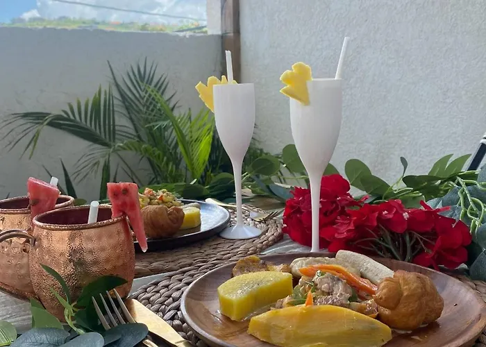 Eshae Living - 1 Bedroom With Breakfast & Private Pool Ocho Ríos