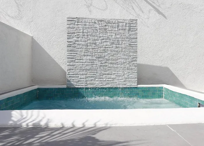 Apartamento Eshae Living - 1 Bedroom With Breakfast & Private Pool
