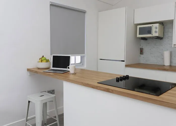 Eshae Living - 1 Bedroom With Breakfast & Private Pool Ocho Ríos